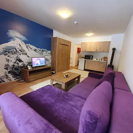 Violet Apartment *